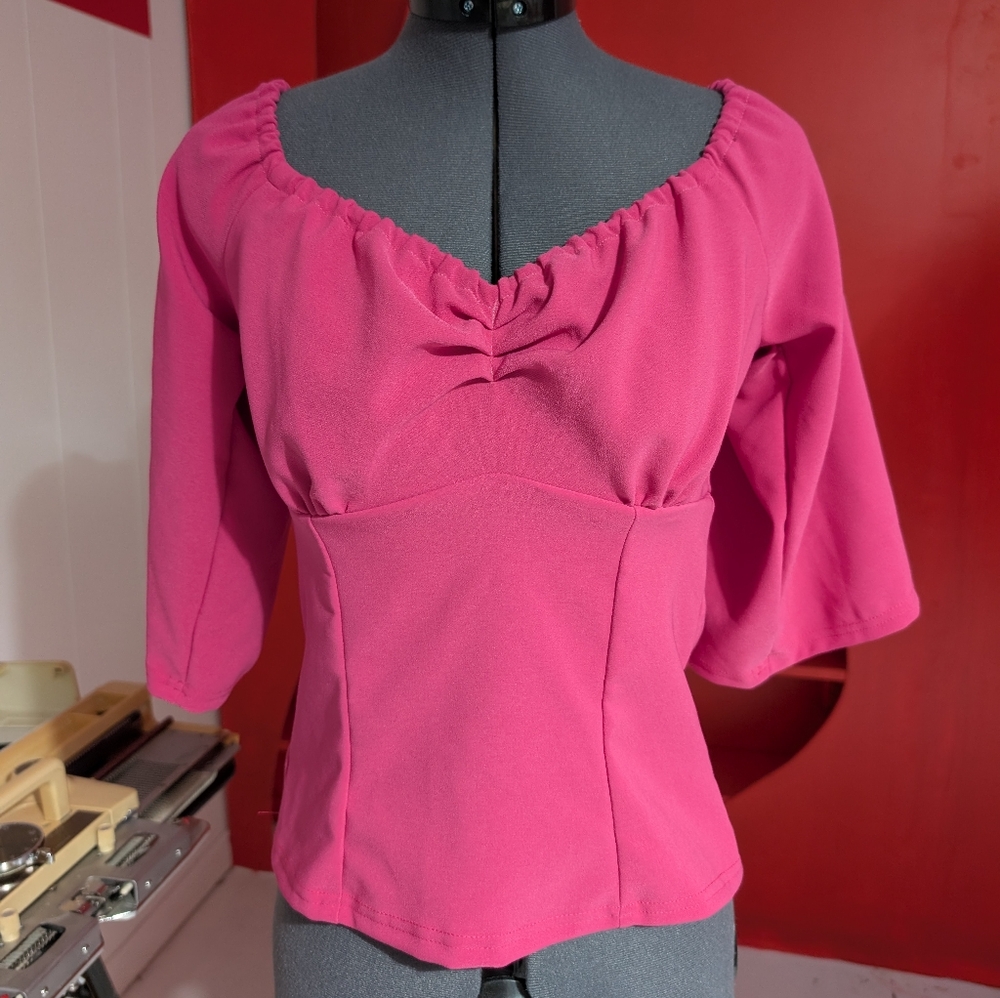 Retro Top In Fuschia